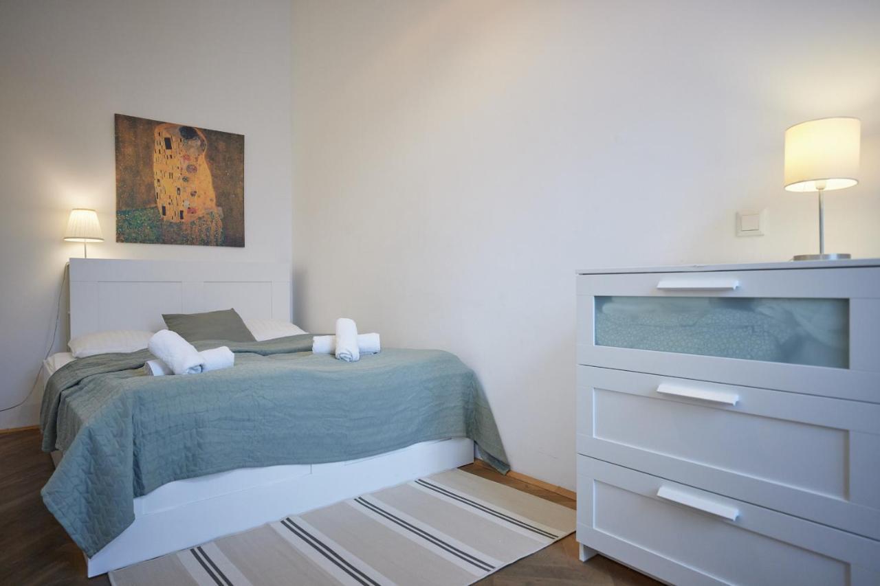Self-Check-In & Perfect Metro Connection I Apartment Vienna Exterior photo